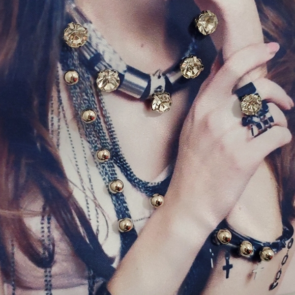 Boho festival Coachella 3D flower girl NWOT 1 sm 1 med left - Picture 4 of 6